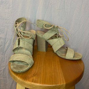 Merona Suede Heeled Sandal, Size 6
